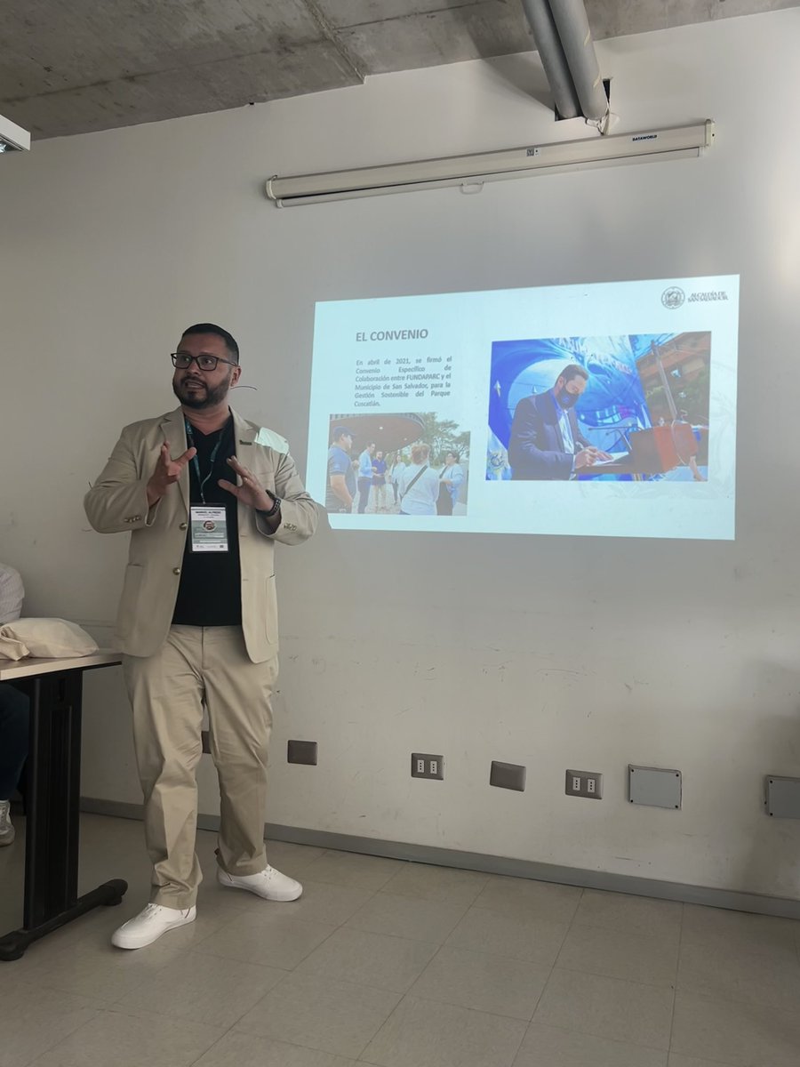 ManuelJoachin's tweet photo. En el #CongresoUIMValdivia de @uimunicipalista presentamos en el panel Políticas Urbanas y Gestión del Espacio Público, el Modelo colaborativo para la gestión del @ParqueCuscatlan por medio del Convenio con #Fundaparc y la @alcaldia_ss https://t.co/HQLRVIpo66