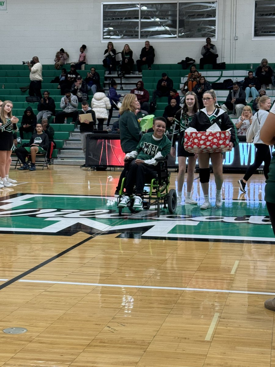 MayfieldSports's tweet photo. Great moment during the JV game when then Wildcats Cheerleaders presented Calvin Clark with a varsity letter jacket. https://t.co/gO1OFaiebE