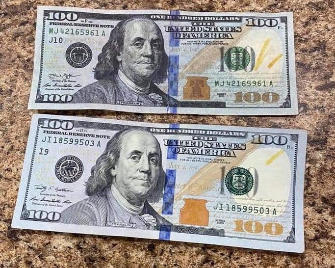 AllenKessler's tweet photo. Which is real?
Top
Bottom
Both
Neither https://t.co/qC0AhRI5x7