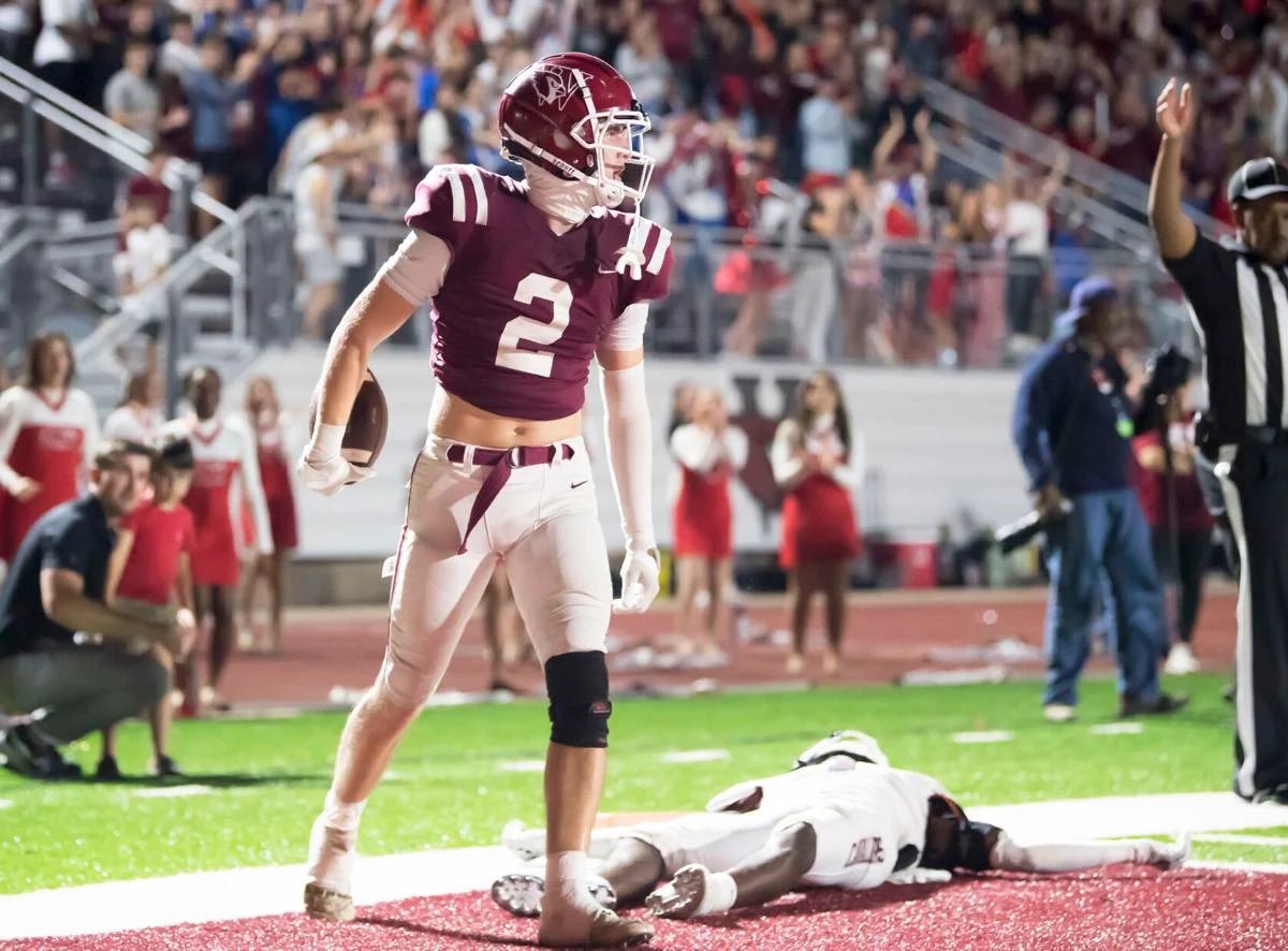 Paxton Lafont (@paxtonlafont) on Twitter photo Senior season highlights🔒
Hell of a ride‼️ <a href="/KyleLasseigne/">Kyle Lasseigne</a> <a href="/ChiassonGrant/">Grant Chiasson</a> <a href="/HunterTabor4/">Hunter Tabor</a>
Senior season numbers:
-51 Receptions
-946 Receiving Yards
-12 Touchdowns
hudl.com/v/2Lk1qn Senior season highlights🔒
Hell of a ride‼️ <a href="/KyleLasseigne/">Kyle Lasseigne</a> <a href="/ChiassonGrant/">Grant Chiasson</a> <a href="/HunterTabor4/">Hunter Tabor</a>
Senior season numbers:
-51 Receptions
-946 Receiving Yards
-12 Touchdowns
hudl.com/v/2Lk1qn