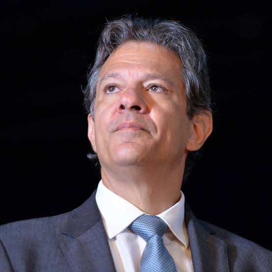 CostaJr2023's tweet photo. Fernando Haddad será Presidente do Brasil em 2030! O Lula vai passar a faixa pra ele!!! Quem concorda comenta aqui... https://t.co/QvNutaRxd2