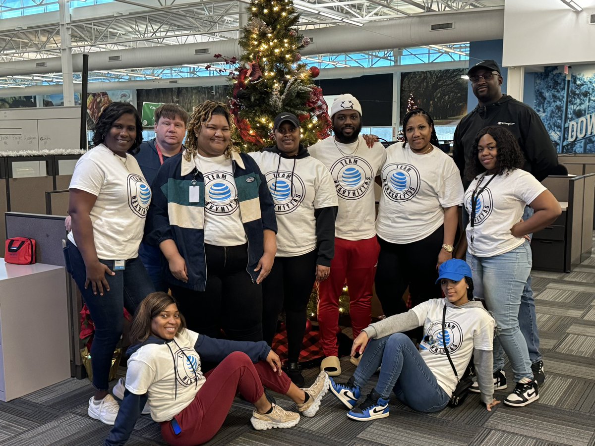 erica thompson (@team__thompson) on Twitter photo Happy Holidays from the Team Heavy Hittas 🥰🎅🏼🦌
<a href="/Patrice_Bab22/">PATRICE BABINEAUX</a>
<a href="/TLRashad4/">Tiwanda Rashad</a>
<a href="/AttLafayette/">AT&TLafayetteUnited</a>
@mbcgoodstuff
<a href="/411MikeP/">Michael Patenaude</a> Happy Holidays from the Team Heavy Hittas 🥰🎅🏼🦌
<a href="/Patrice_Bab22/">PATRICE BABINEAUX</a>
<a href="/TLRashad4/">Tiwanda Rashad</a>
<a href="/AttLafayette/">AT&TLafayetteUnited</a>
@mbcgoodstuff
<a href="/411MikeP/">Michael Patenaude</a>
