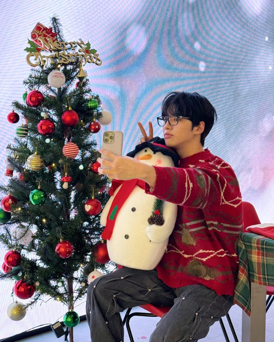 onlyforHONGSEOK's tweet photo. #홍석 #HONGSEOK #전속계약
 #배우 #앤드마크 #andmarq https://t.co/0jzRTyyv1K