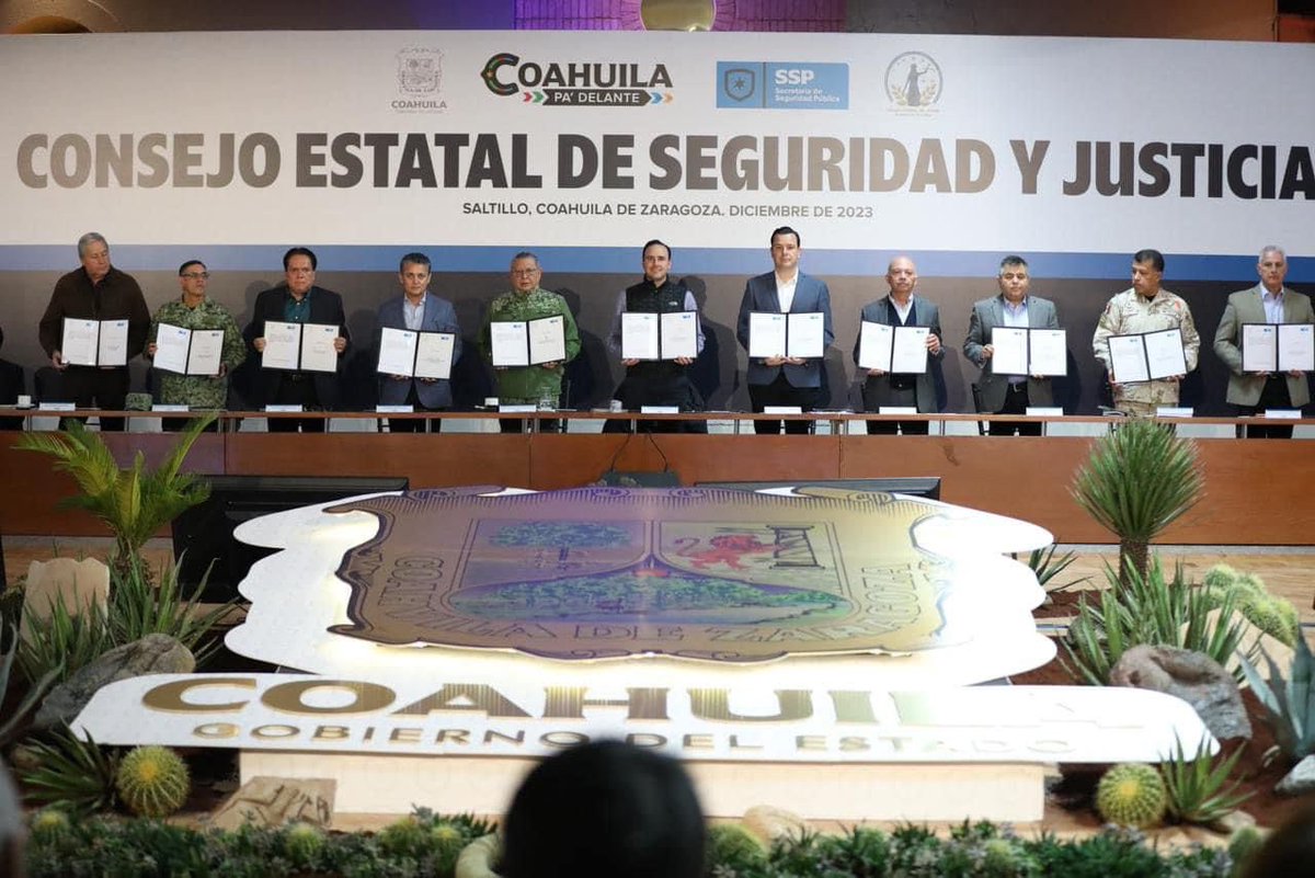Eduardo Olmos Castro (@eduardoolmosc) on Twitter photo Participé en el Consejo Estatal de Seguridad Pública, donde el Gobernador <a href="/manolojim/">Manolo Jiménez Salinas</a> reafirmó el compromiso de seguir trabajando de manera coordinada por la seguridad y paz de las y los coahuilenses. #CoahuilaPaDelante #APasosDeGigante Participé en el Consejo Estatal de Seguridad Pública, donde el Gobernador <a href="/manolojim/">Manolo Jiménez Salinas</a> reafirmó el compromiso de seguir trabajando de manera coordinada por la seguridad y paz de las y los coahuilenses. #CoahuilaPaDelante #APasosDeGigante