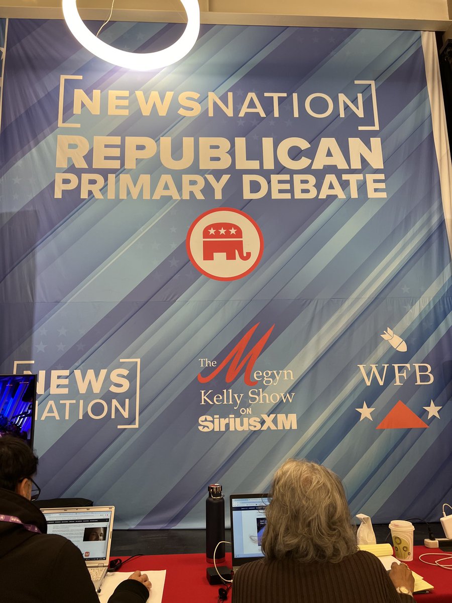 BrettDoster's tweet photo. Almost showtime here in the Tuscaloosa filing room! https://t.co/071Ey0K9JA