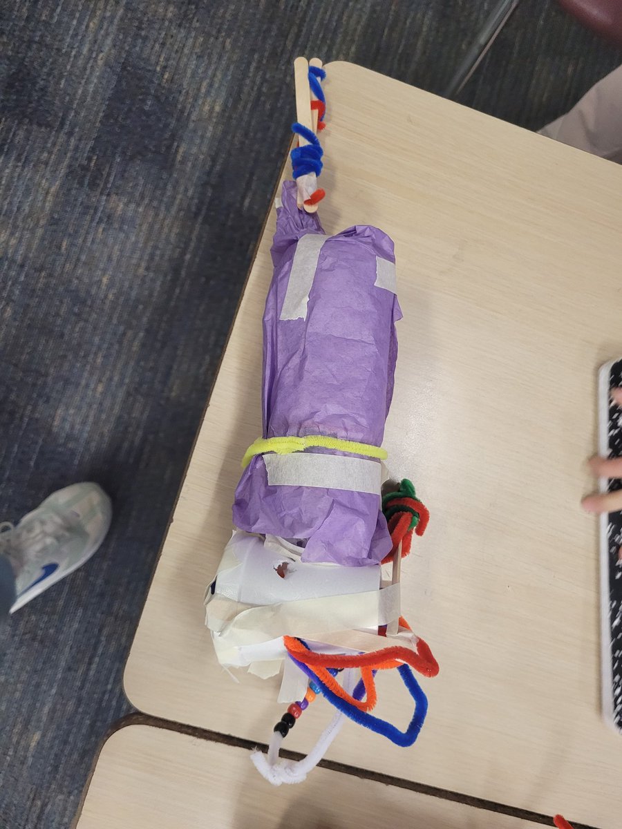 MrsTaylor7720's tweet photo. Scissors, bug catcher, drone, mining tool 😍 #1stGradeScience @ExplorersCol @AliefISD @AliefLearns @AliefScience @MytraCunningham @MrChavezTeaches https://t.co/5WwIcJzJjT