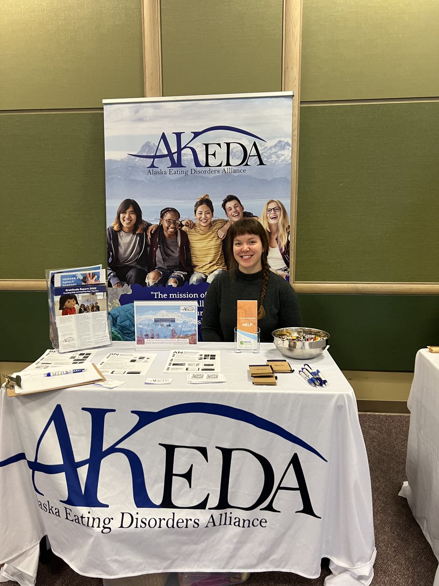 Alaska_EDA's tweet photo. Thanks to @uaanchorage  and the Health Promotion Program for inviting AKEDA to join the "Llamas and Lunch" wellness fair today. Those llamas were a big draw -- and allowed us to engage with students and staff about #eatingdisorders and resources that can help. #mentalhealth https://t.co/cN7L6EbDmi