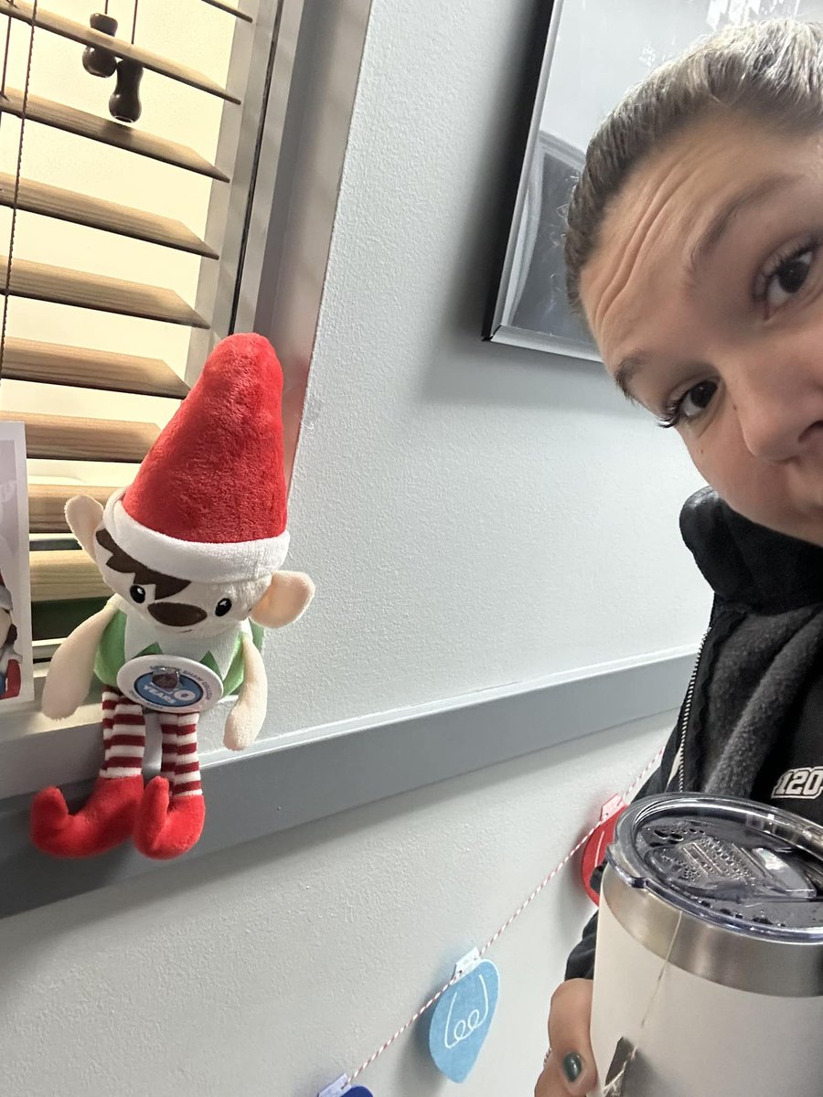 sprottshaw's tweet image. Our Selfie with Elfie contest is well underway! Elfie is loving all of your amazing selfies so far. Remember, multiple entries are allowed for a better chance to win!🤳📸 #SelfieWithElfie #SprottShaw #SprottShawCollege #Contest