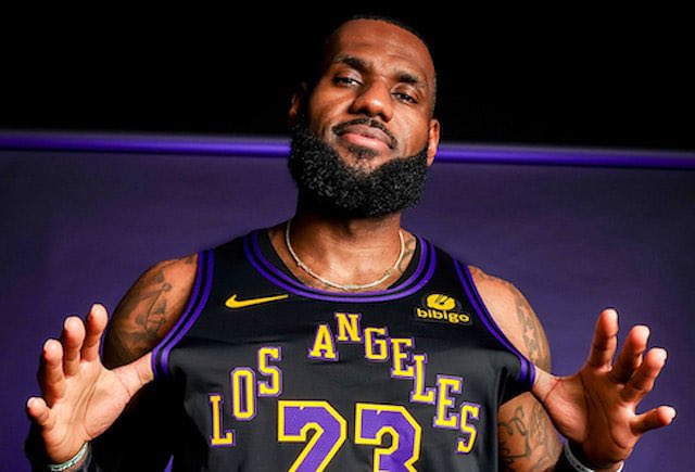 LakeShowYo's tweet photo. NBA has banned the Lakers from wearing these jerseys for the in-season tournament in Vegas https://t.co/MjHcRLjDxw