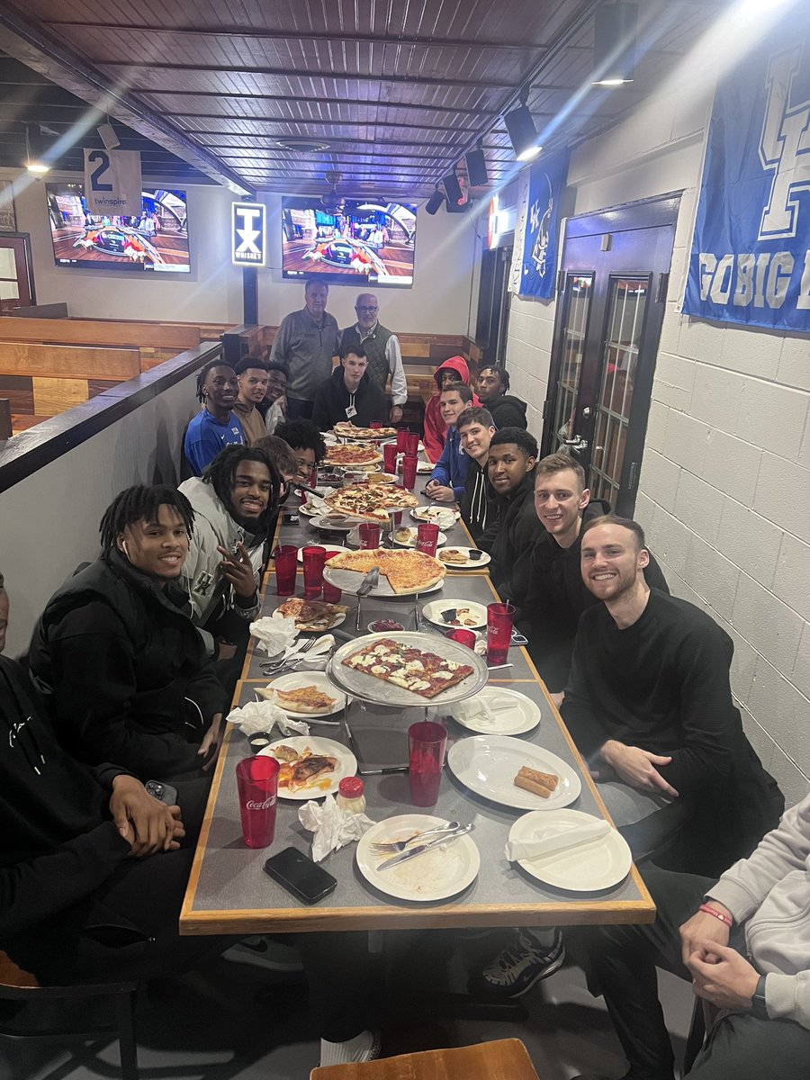 Had a great meal tonight at Damiano’s here in Lexington! Thanks to Carlo Vaccarezza for having the team out!!