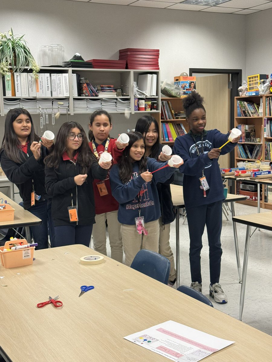 Miller Int Children Interacting After School tweet media