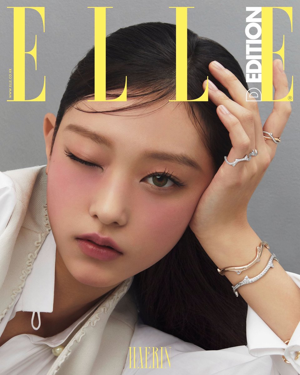 NewJeans_ADOR's tweet photo. 🖤🤍
HAERIN @ <ELLE> D EDITION 12월호

#Dior #DiorJoaillerie
#NewJeans #뉴진스 #HAERIN #해린 https://t.co/jbSGcPxpNz