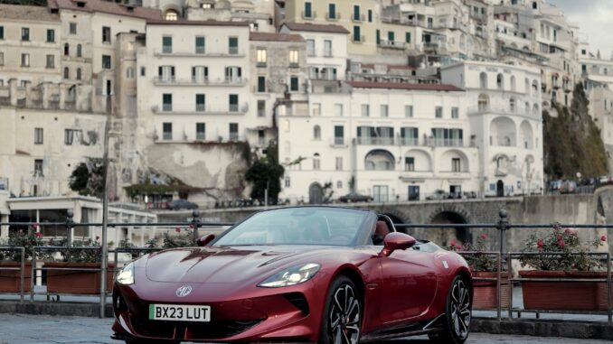 E_Motor_News's tweet photo. ⚡️Si è appena concluso a Bari il Tour italiano di MG Cyberster, iniziato con la prima apparizione della sportiva al pubblico italiano a Milano AutoClassica il 17 novembre.
#MG #Tour #Cyberster #Autoclassica
Read more⤵️
🔗https://t.co/MfSwNzih3B https://t.co/bQmNBrFXA7