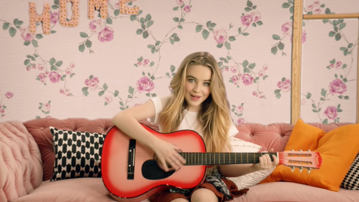 FolderSabrina's tweet photo. Throw🔙| 10 years ago today, @SabrinaAnnLynn released the music video of “The Middle of Starting Over”, the 2nd single of her debut album “Eyes Wide Open” https://t.co/jlDXXVASH1