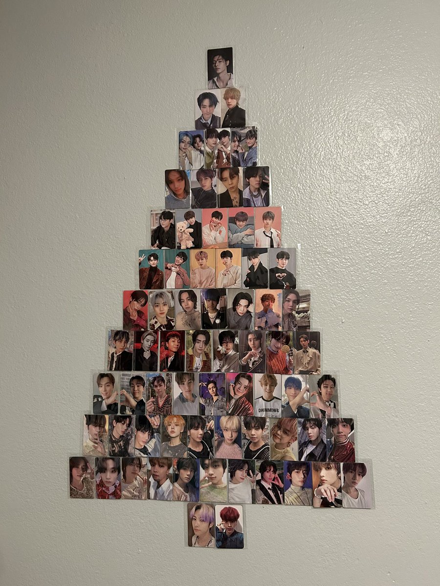 astrohyuck's tweet photo. what y’all know about the pc Christmas tree https://t.co/WO12y8PA1Y