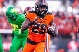 HowellJawarn's tweet photo. After a great conversation with @Coach_JTGreenO am Blessed and honored to say I have received an offer from @OregonState 🧡🖤! @RivalsPortal https://t.co/WpWL8h2aWH