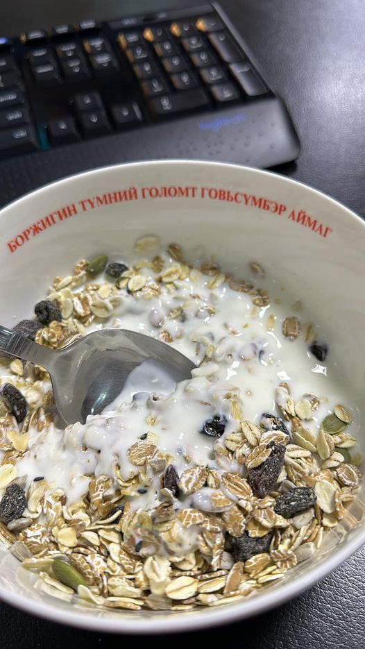 Сүүлд байгаа мэдээллээр 731,543 хүн Боржигин овогтой гэжээ. Говьсүмбэр Боржигин түмний голомт нь гэж байна шүү.