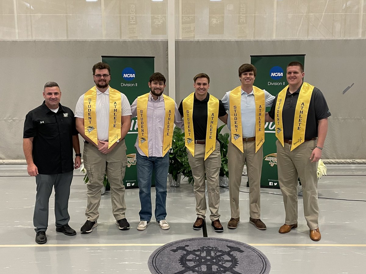 Recipients of sashes from <a href="/Miners_FB/">S&T Football</a>: Duncan Stamps, Gunnar Palacios, Xach Roberts, Max Conard &amp; Jake Seidel. #MinerPride #Miners4Life