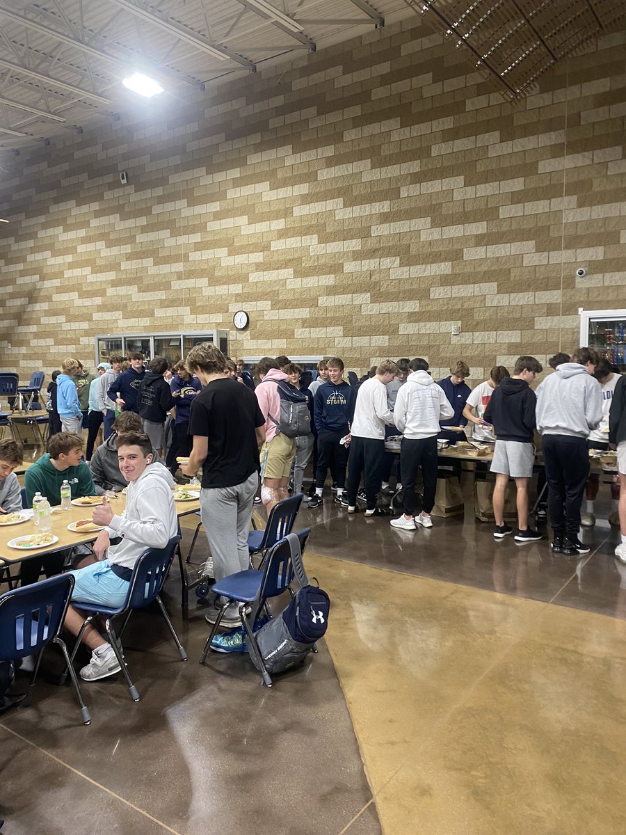 eshsstormbball's tweet photo. Program-wide team dinner tonight. Thank you to our boosters for setting up an awesome meal.
#RollStorm #RunFastJumpHigh https://t.co/Bujar1zqyl