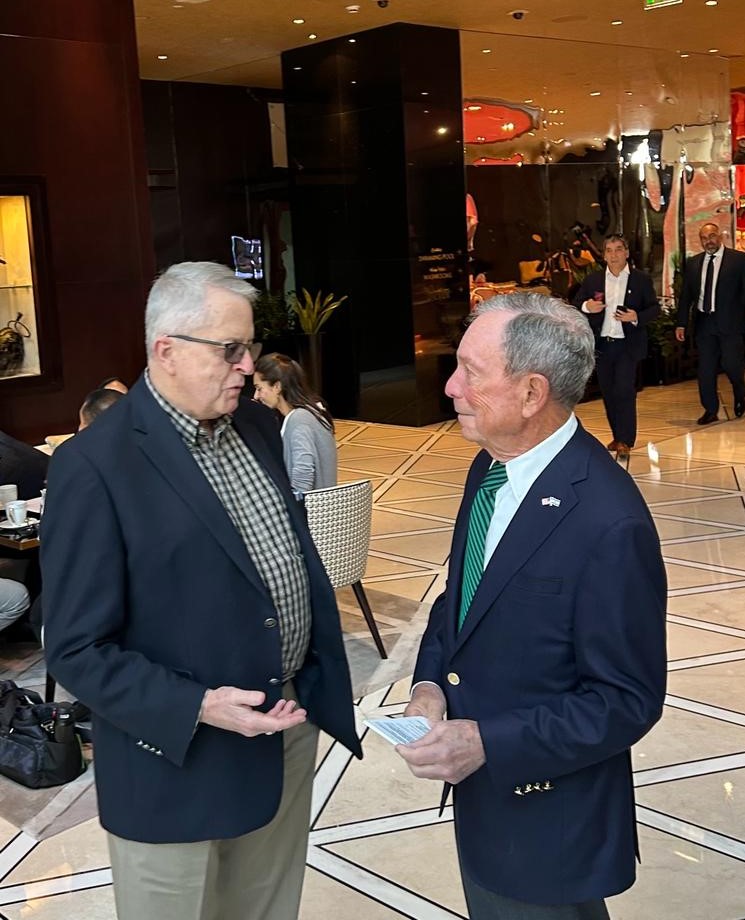 MayorRobBurton's tweet photo. Attending the Local Climate Action Summit at the COP28 was a great opportunity for #Oakville. I look forward to organizing our own local summit and working with youth on climate action initiatives. #COP28UAE  #LocalClimateActionSummit
Read more here: 
https://t.co/pUrcaRKh3R https://t.co/p9fBtcQbln