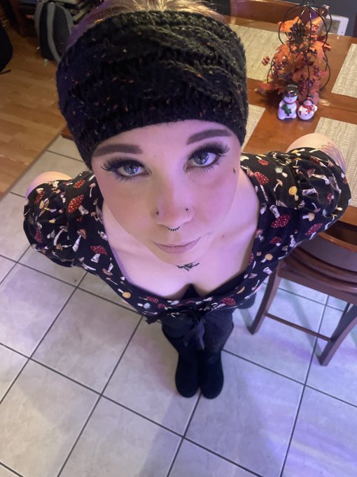 Hello friends =) https://t.co/S6hBLcsu45
