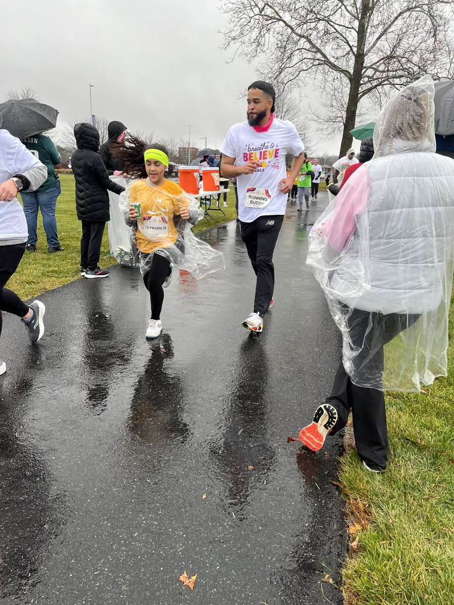 BASDLincolnCS's tweet photo. We’re in awe of the grit and determination of our Lionesses who dedicated themselves to the @GOTRLehigh program this year. They wrapped the season with a big 5K run. Big thanks to our coaches: Ms. Kinney and Ms. Karvan! #RoarOut @BethlehemAreaSD https://t.co/rlElYenV6X