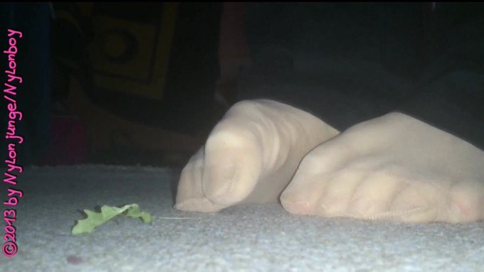 📽New video alert! 🌟  😍My Horny Nylon Feet at the Ground 😍[1080p]  ➡https://t.co/dkmmxW1vyF⬅  @faphousecom<a href="/tag/closeup"class="tags"><span>#closeup</span></a><a href="/tag/feet"class="tags"><span>#feet</span></a><a href="/tag/fetish"class="tags"><span>#fetish</span></a><a href="/tag/nylon"class="tags"><span>#nylon</span></a><a href="/tag/masturbation"class="tags"><span>#masturbation</span></a><a href="/tag/solo"class="tags"><span>#solo</span></a>