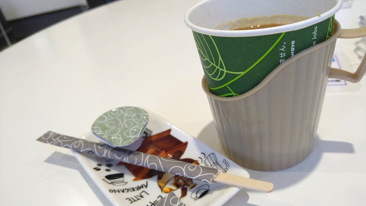 muu_bme's tweet image. スタットレスタイヤ履き替え待ち