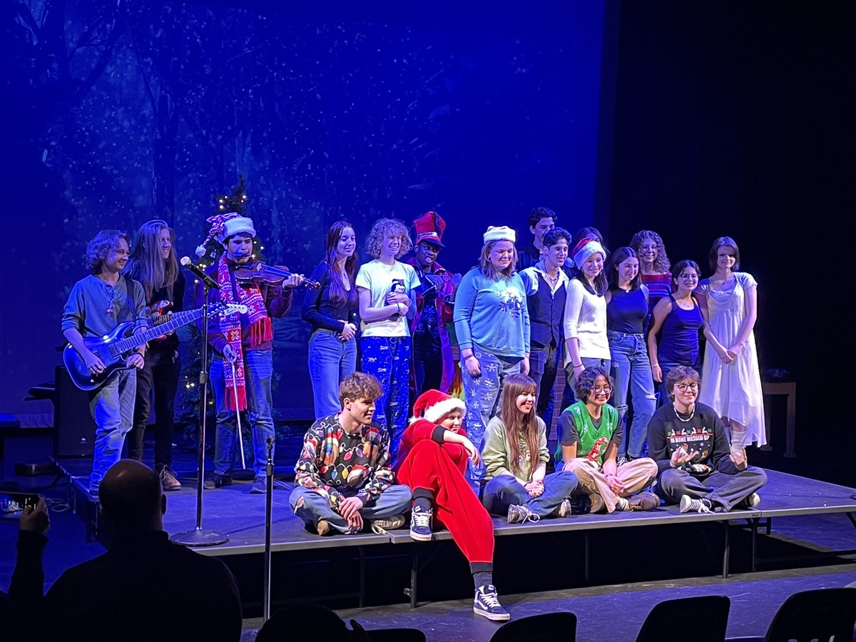 Andrea Cook tweet media