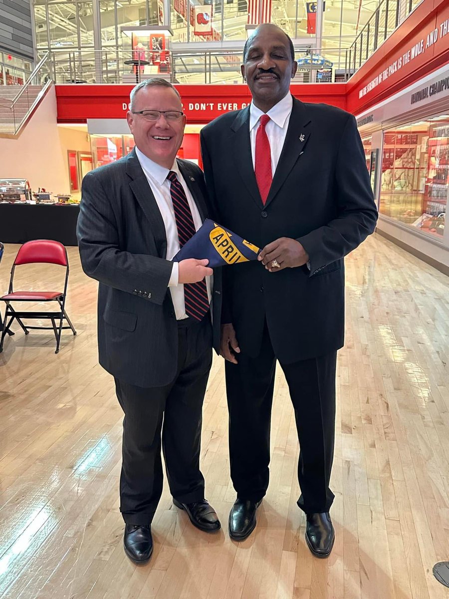RepTimMooreNC's tweet photo. Honored to be a part of recognizing NC State basketball legend, amazing North Carolinian and Cleveland County native David Thompson at the unveiling of a statute commemorating him.  On behalf of Cleveland County, Wolf Pack Nation and all of NC, congratulations David! #ncpol https://t.co/yFNJNbc51c