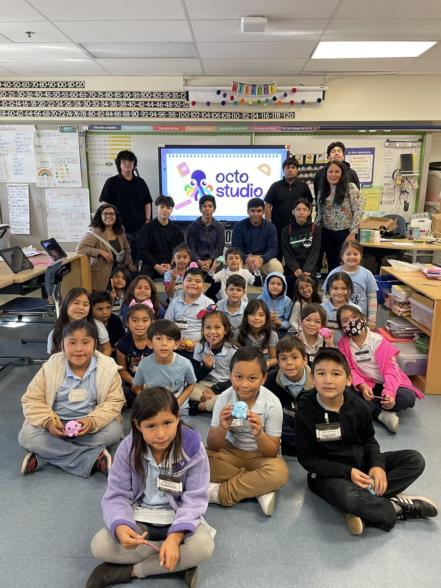 ccorpus_la's tweet photo. Such an amazing and memorable collaboration between @MACESmagnet CSHS and @MaywoodLEADERS 1st graders! #CS4LAUSD #CSEdWeek @lorecisgo @csiseverywhere @LASchoolsEast @ITI_LAUSD https://t.co/MLqbilKs8i