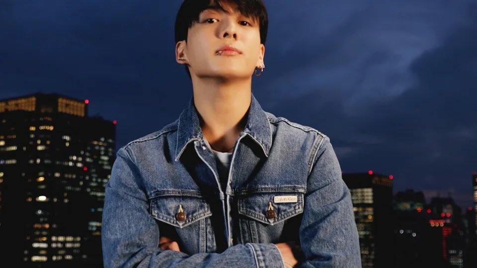 btschartsxdaily's tweet photo. #JUNGKOOK x Vogue Japan (2) https://t.co/keKJRlJh8W