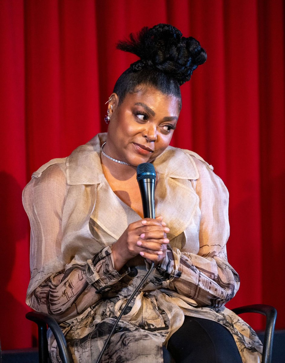 TPHensonDaily's tweet photo. 📸 Stunning Photos of @tarajiphenson attending the SAG-AFTRA Foundations Conversation with #TarajiPHenson have been added to our gallery!

🔗 https://t.co/PyZaDO867Q https://t.co/NHWnzLHApr