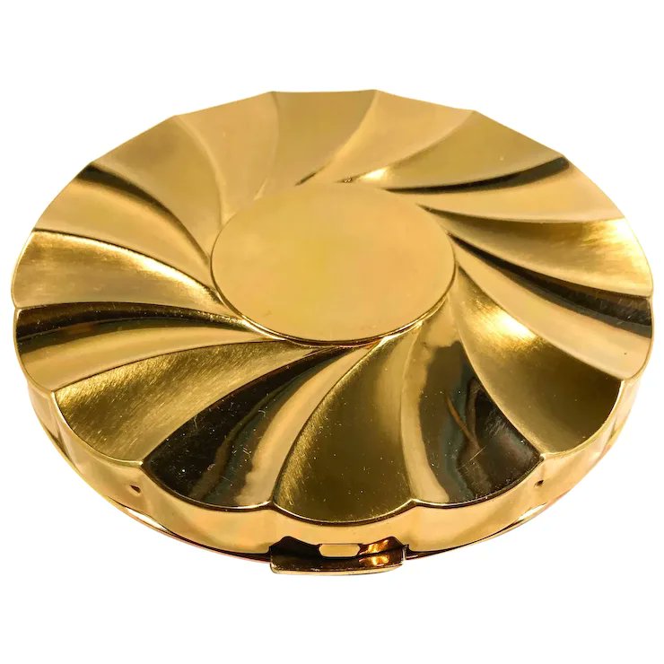 ClarasJewelry's tweet photo. Majestic Large Textured Round Goldtone Metal Powder Compact New Old Stock
#rubylane #vintage #retro #compact #vanityitems #holiday #jewelry #giftideas #jewelryaddict #vintagebeginshere #givevintage #Christmas2023
https://t.co/Yv2rk56kZM https://t.co/RlV0a48x9I