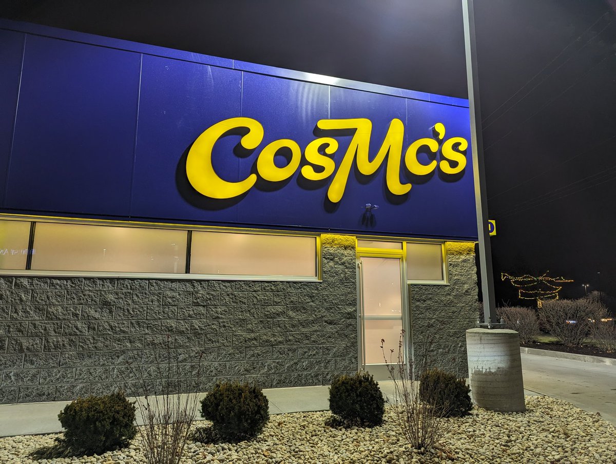 sirtwist tweet media