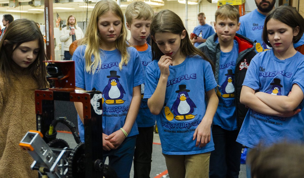 worbots4145's tweet photo. We hosted FLL 57154. They saw our 2023 robot and told us about the projects they have been working on. We talked about the Core Values and the connections between FLL and FRC. It’s incredible to see so many young innovators here in Worthington! 

#morethanjustrobots #itsworthit https://t.co/xUFw0uJe6F
