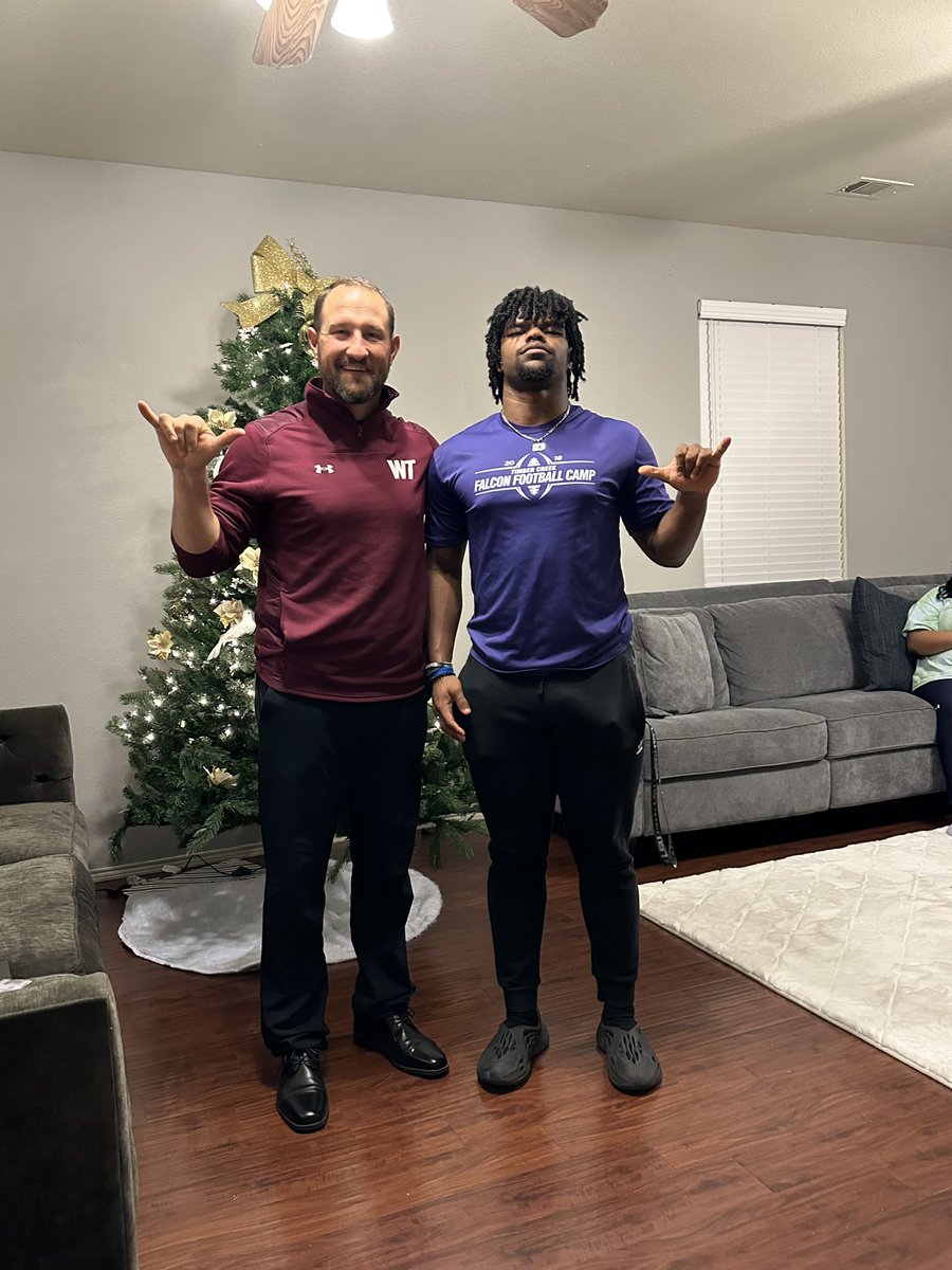 Great home visit with @CoachGallasWT  Thanks for spending time getting to know me and my family🙏🏾