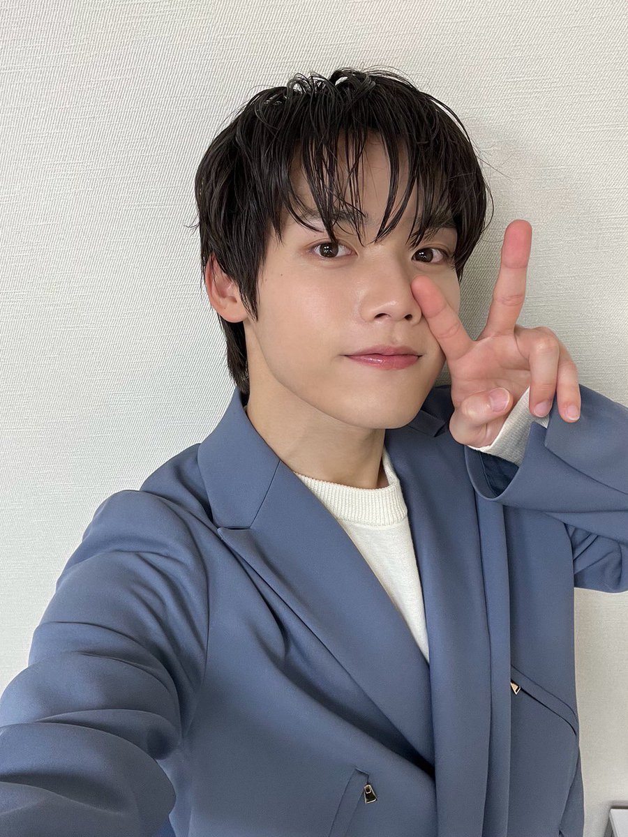 official__INI's tweet photo. [#木村柾哉]

めざましテレビ12月のマンスリーエンタメプレゼンターやらせて頂いてます！⏰

残りの3回もいい朝をお届けできるように全力で頑張りまーす！☺︎

#INI #KIMURAMASAYA https://t.co/SjJmIKCUW5