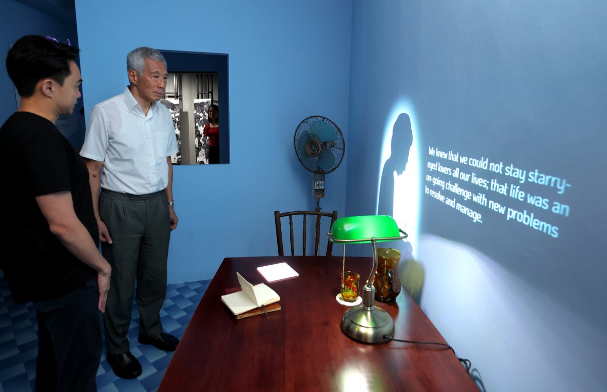 leehsienloong's tweet photo. Visited LKY: The Experience — an immersive exhibition about Mr Lee Kuan Yew. It’s a family-friendly experience, a contemporary way for our younger generation to learn about our past, and a fitting close to the LKY100 year. – LHL https://t.co/dc2f3y1PUB https://t.co/AdWuxO1DCE