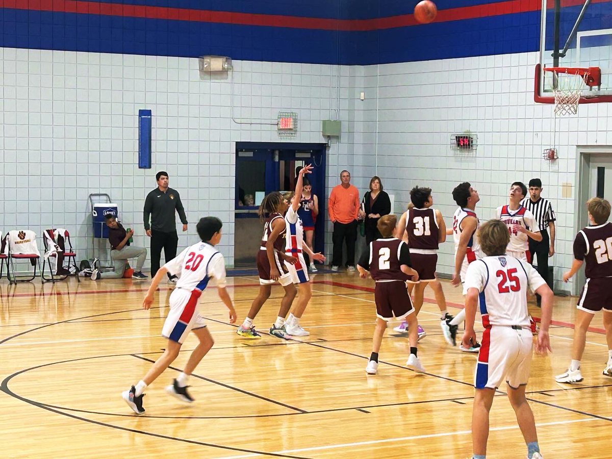 hcmscougars's tweet photo. 🏀🔥 Victory alert! The HCMS basketball team dominated every game against Dripping Springs! 🎉👏 Unstoppable teamwork, pure dedication! #HCMSBasketball #VictorySweep #TeamSpirit https://t.co/GlLM2bUWLq