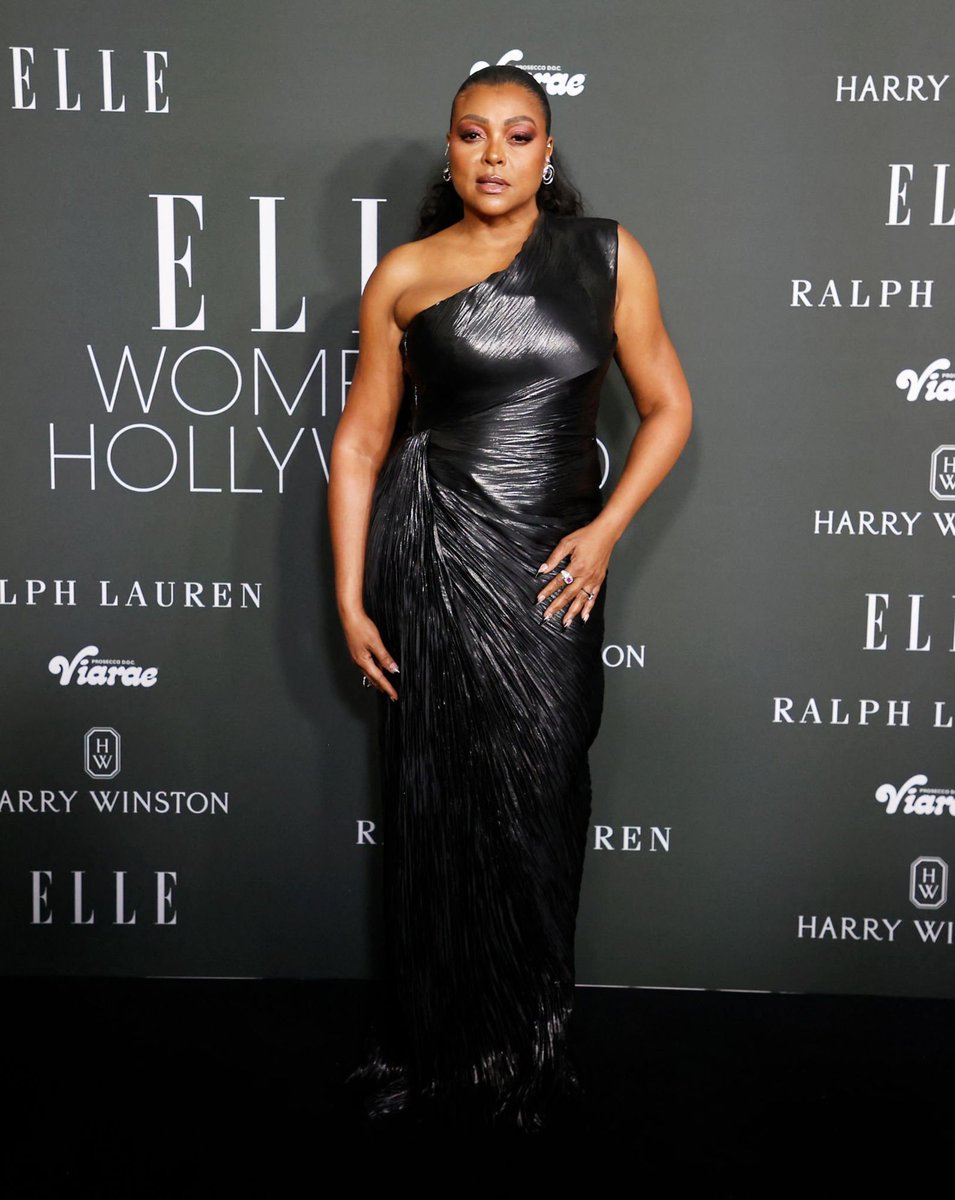 TPHensonDaily's tweet photo. 📸 Photos of a drop dead gorgeous @tarajiphenson  attending last night ELLE Women in Hollywood have been added to our gallery as well!

🔗 https://t.co/Z7iPQC48Nb https://t.co/AT0kkUVWB5