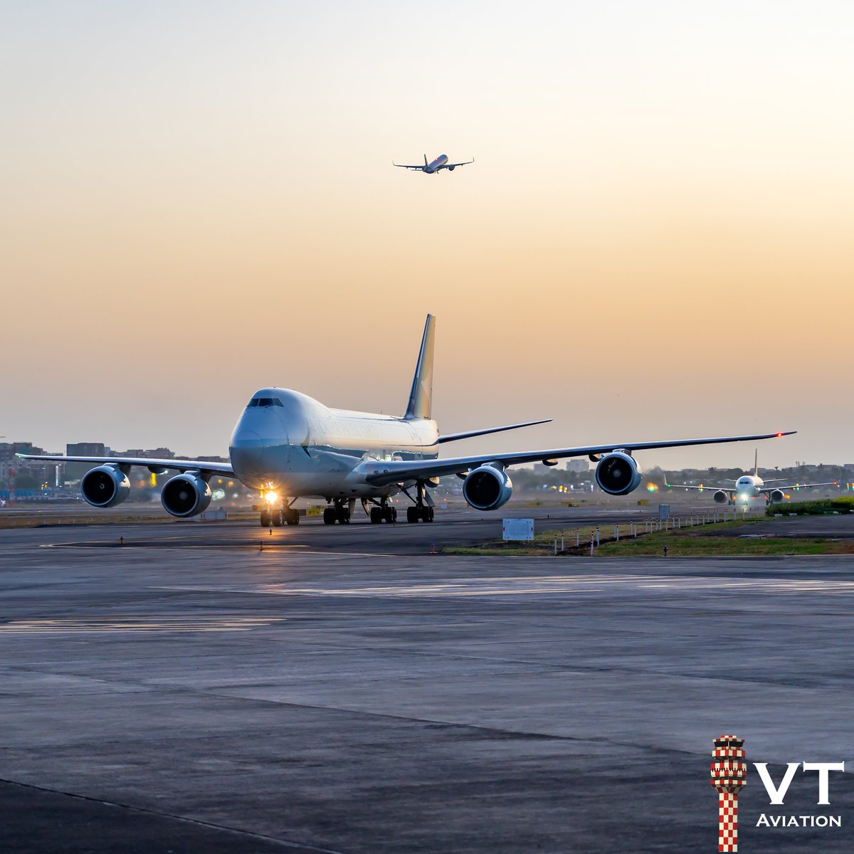 Happy #InternationalCivilAviationDay! ✈️

Here's to many more years of flying high, spotting airplanes and working towards the development of this industry.

#AviationUnitesTheWorld #FlyGlobal #Travel #Innovation #FutureOfAviation #Avgeek #Airport