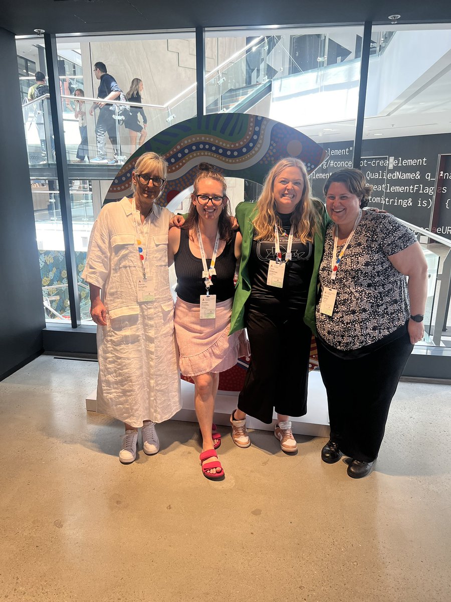 Some of the amazing #via21 educators in the group I coached! 
So fantastic to meet in person 🎉

#googlechampions #googleedu #google 

<a href="/donnagolightly1/">Donna Golightly</a> <a href="/ClarezaW/">Clare Willemse</a> <a href="/leannefar/">Leanne Farhat</a>