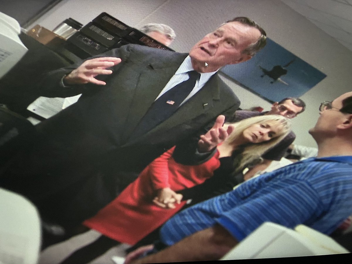 RWallaceFOX26's tweet photo. She loved working for NASA for 42 years and making history along the way. Now the woman in the red dress is having a 400 thousand dollar issue with the federal agency that oversees retirement benefits #fox26 #onlyonfox #OPM #NASA #retirementissues https://t.co/hGFGnKYyk2