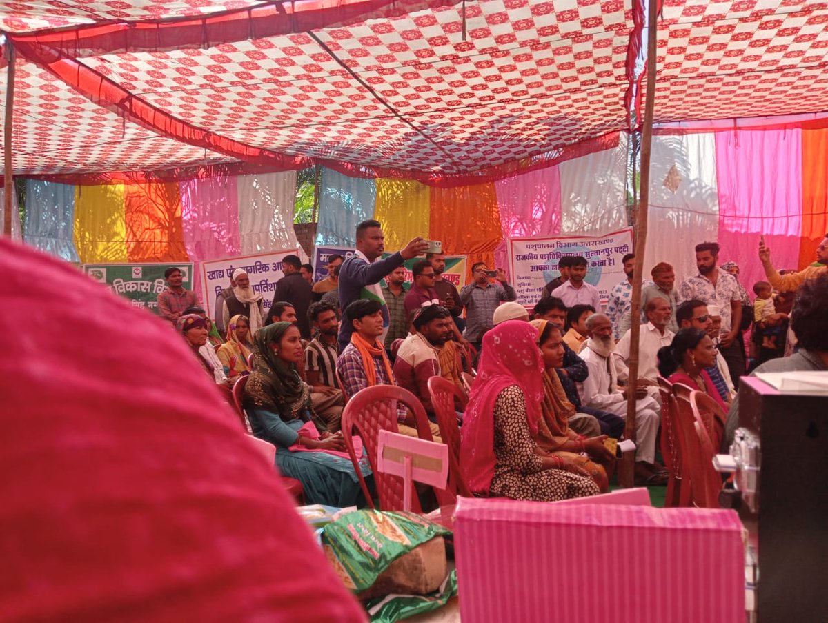 ChhimwalOm's tweet photo. विकासखंड बाजपुर में विकसित भारत संकल्प यात्रा कार्यक्रम के तहत आज ग्राम पंचायत कनोरा में जनसुनवाई की गई जिसमें सभी विभागों द्वारा अपने स्टाल लगाए गए। https://t.co/Fj7GOVWBVW