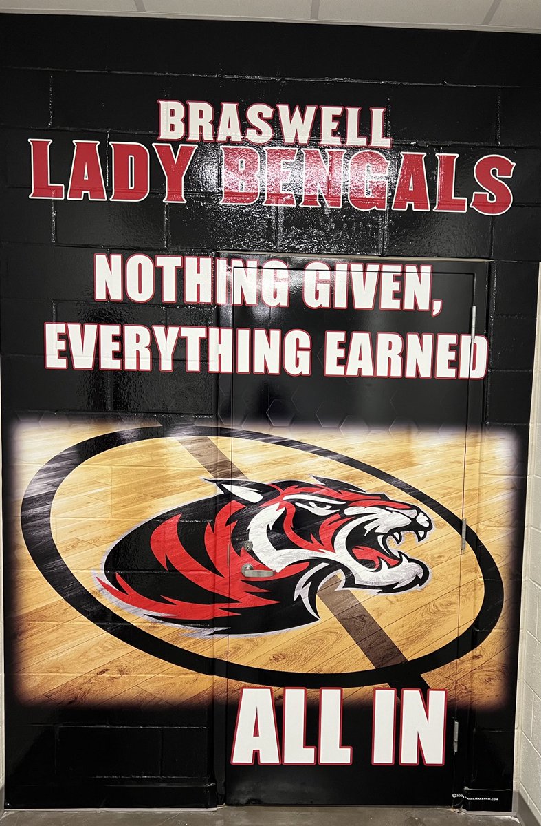 braswell_gbball's tweet image. Locker room tings… ❤️🥰🖤
#nothinggiven #everythingearned #fortheculture