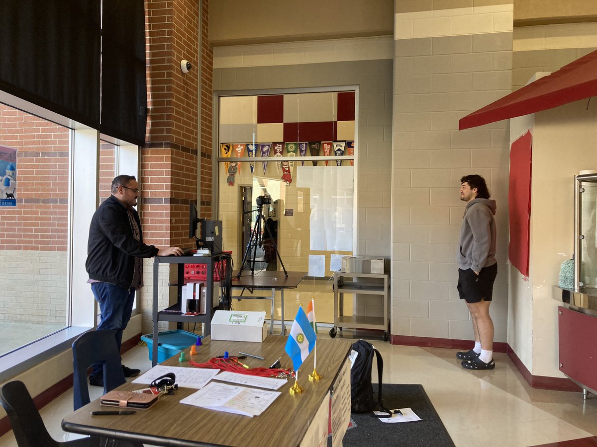 RocketCounselor's tweet photo. Another successful Destination Graduation where non testing Seniors checked  on graduation requirements  &amp; updated their Schoolinks account &amp; used the scholarship search. Thanks to NLC for your help with ApplyTx &amp; Alamo Promise  @NLCPR @AlamoColleges1 @SchooLinks https://t.co/IEHOulqFpP