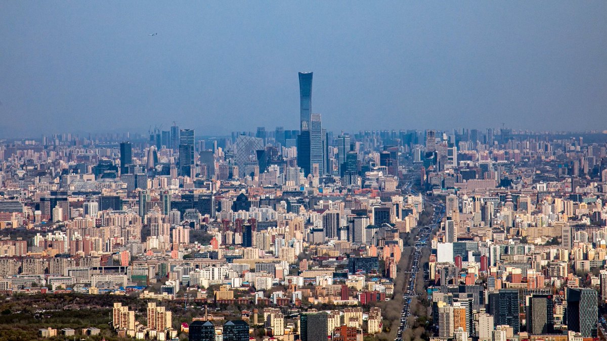 In Beijing for the EU-China Summit. 

It’s my 2nd visit to China this year and an opportunity to have open, frank discussions. 

Ours is a significant but complex economic and geopolitical relationship.

The result of our talks will impact the prosperity &amp; security of our people.