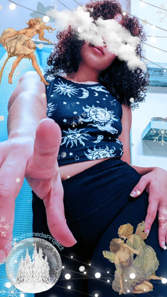 hellborncosmic's tweet image. Are you cold? Let me warm you up~
#IRL