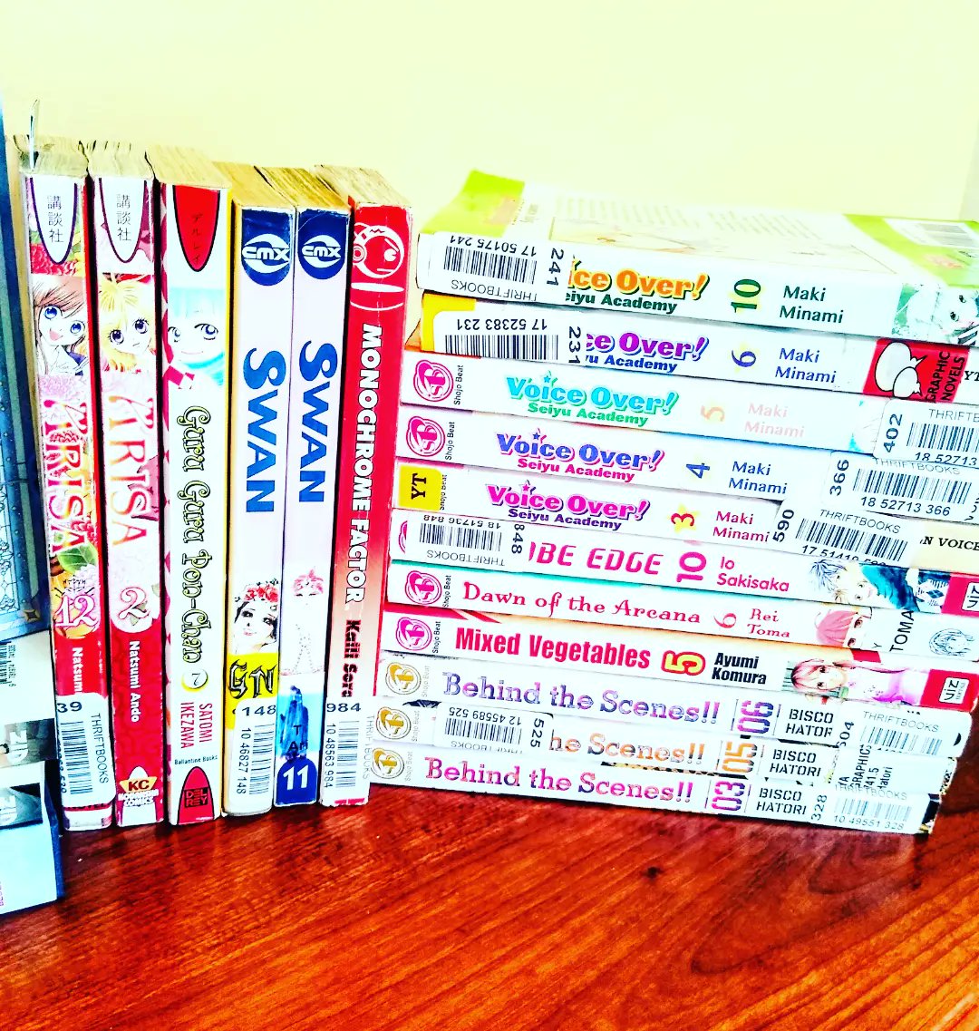 KatieMillingt20's tweet photo. Hey everyone!!! 
How have you all been?
It's been a hectic, and sad Dec, for me so far. I really hope you all have been well.
I have my black Friday haul to share💜

#manga #mangahaul #usedmanga https://t.co/sCmHCYeos0